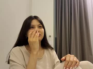 Joycelyncliett Chaturbate stream image from August 22, 2025