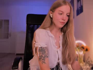 Nickacherie Chaturbate stream image from August 22, 2025