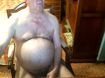Oscarw Chaturbate stream image from August 22, 2025