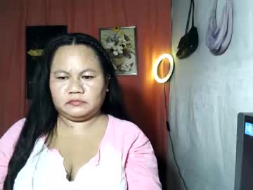 Ur_Hotathena Chaturbate stream image from August 22, 2025