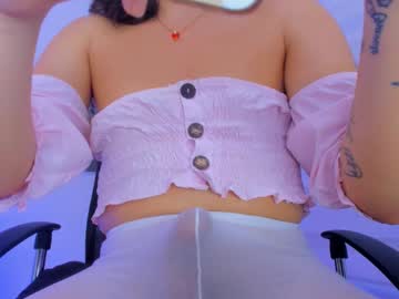 Alaska_Pears0 Chaturbate stream image from August 22, 2025