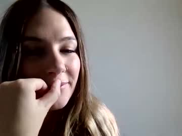 Yourgirlmocha Chaturbate stream image from August 22, 2025