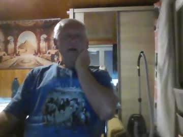 Begood111 Chaturbate stream image from August 22, 2025