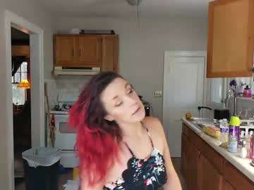 Carmandgetit Chaturbate stream image from August 22, 2025