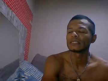 Hhhjnf1 Chaturbate stream image from August 22, 2025