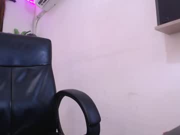 Rous_25 Chaturbate stream image from August 22, 2025