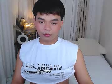Tarahriches Chaturbate stream image from August 22, 2025