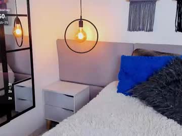 Carrie_Hall Chaturbate stream image from August 22, 2025