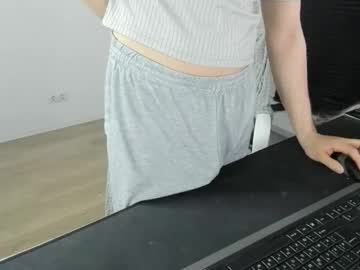 Kotikmeow Chaturbate stream image from August 22, 2025