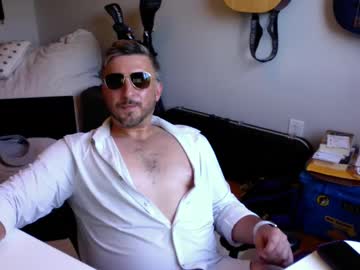 Chickenduck90 Chaturbate stream image from August 22, 2025