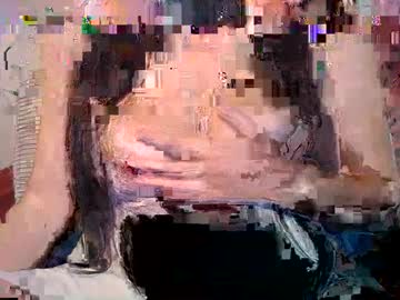 Curvygamerceline Chaturbate stream image from August 22, 2025