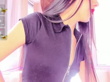 Daphne_Chers Chaturbate stream image from August 22, 2025