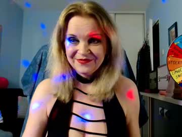 Sexyjennyeu Chaturbate stream image from August 22, 2025