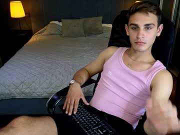 Adam_Gonzalez Chaturbate stream image from August 22, 2025