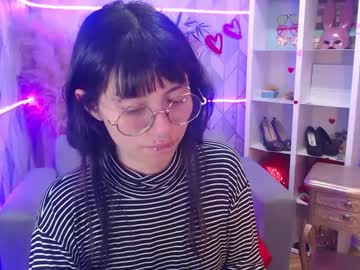 Mooncharlotte Chaturbate stream image from August 22, 2025