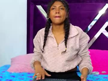 Aisha_Glam Chaturbate stream image from August 22, 2025