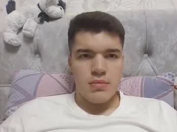 Al0ne_Boy Chaturbate stream image from August 22, 2025