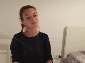 Celestynstar Chaturbate stream image from August 22, 2025