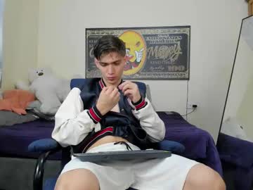 Erick_De_Rossee Chaturbate stream image from August 22, 2025