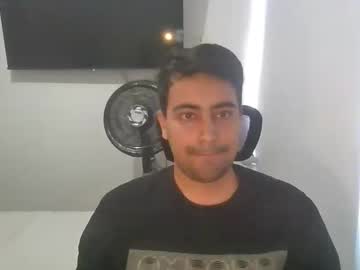 Eternumhard Chaturbate stream image from August 22, 2025