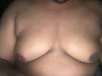 Bigtits21111 Chaturbate stream image from August 22, 2025