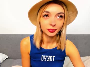 Ellen_Flow Chaturbate stream image from August 22, 2025