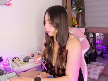 Lauu_R Chaturbate stream image from August 22, 2025