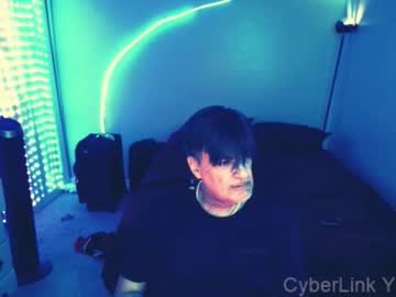 J_Kickz3 Chaturbate stream image from August 23, 2025