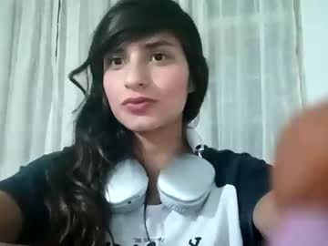 Rosasvioletas Chaturbate stream image from August 23, 2025