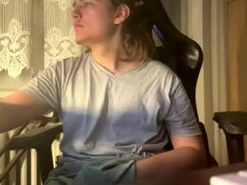 Bigwhitec_ Chaturbate stream image from August 23, 2025