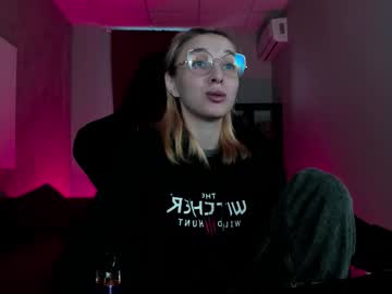 Filipinaadams Chaturbate stream image from August 23, 2025