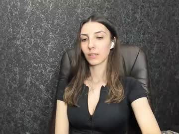 Marielleanker Chaturbate stream image from August 23, 2025
