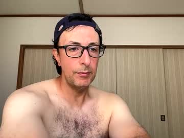 Moeline Chaturbate stream image from August 23, 2025