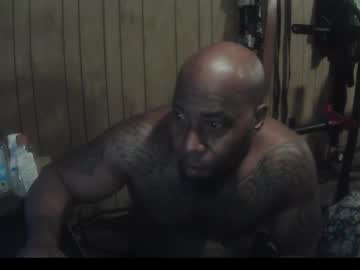 Bussitdown_313 Chaturbate stream image from August 23, 2025