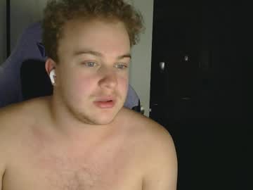 Johnnyxxi Chaturbate stream image from August 23, 2025