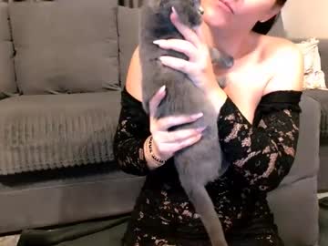 Yourfavouritemilf Chaturbate stream image from August 23, 2025
