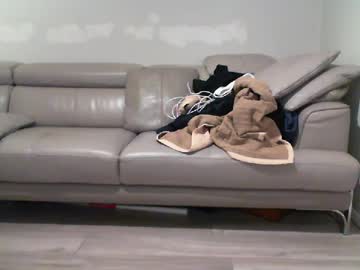 Shinyxd Chaturbate stream image from August 23, 2025