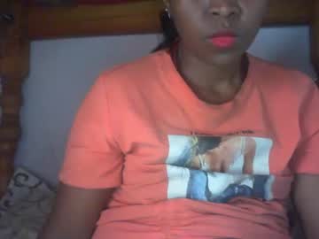 Couleur_Vanille Chaturbate stream image from August 23, 2025