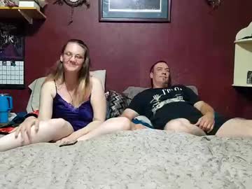 Ladykiva_N_Hubz Chaturbate stream image from August 23, 2025
