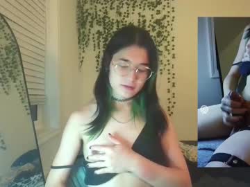 Deciduousdoll Chaturbate stream image from August 23, 2025