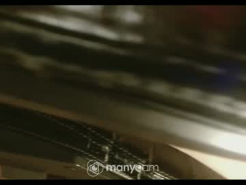 Mini4in Chaturbate stream image from August 23, 2025