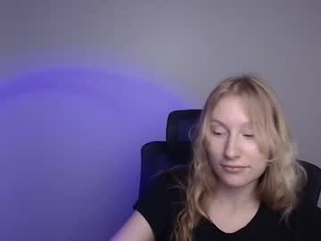 Leylaice Chaturbate stream image from August 23, 2025