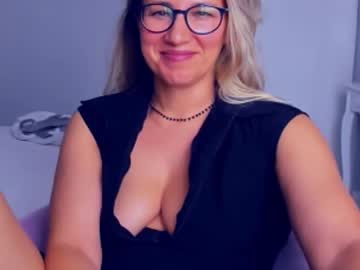 Susanjewel Chaturbate stream image from August 23, 2025