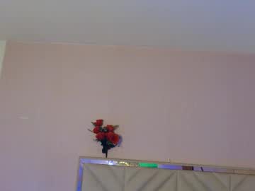 Littleblushy_Tay Chaturbate stream image from August 23, 2025