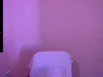 Zara_Golden Chaturbate stream image from August 23, 2025