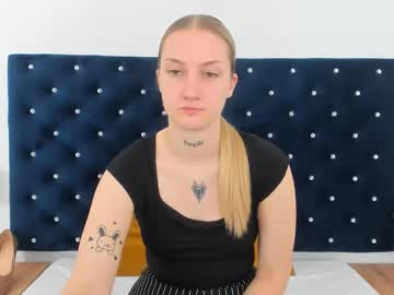 Alexabigheart Chaturbate stream image from August 23, 2025