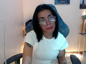 Likliklicklengleng Chaturbate stream image from August 23, 2025