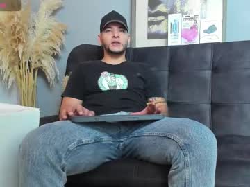 Iandygrasso Chaturbate stream image from August 23, 2025
