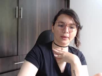 Helena018 Chaturbate stream image from August 23, 2025