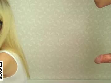 Cream_Fucks Chaturbate stream image from August 23, 2025